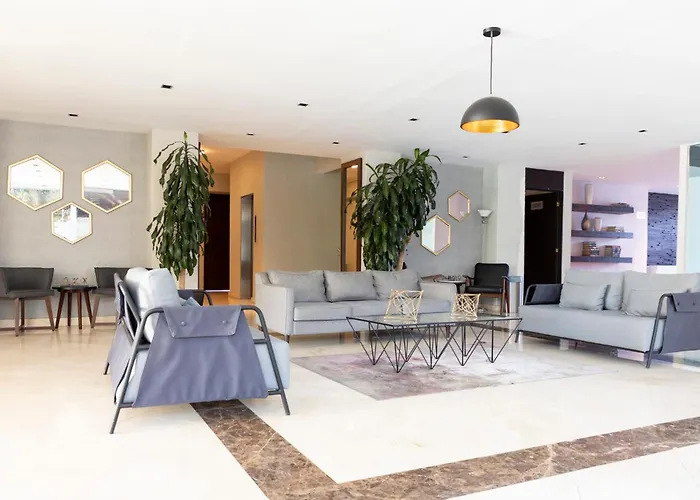 Apartment Capitalia W Gym Near Centro Santa Fe Mall *